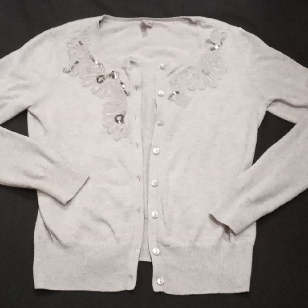 Caslan sweater